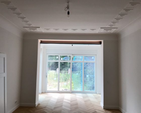 Malerarbeiten: Altbausanierung – Wohnzimmer Stuckdeckenrekonstruktion